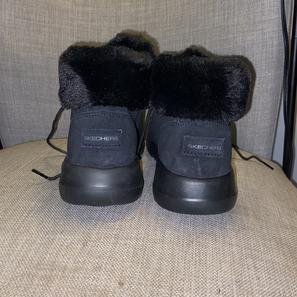 Sketchers On-The-Go Black Furry Boots - Picture 2 of 3